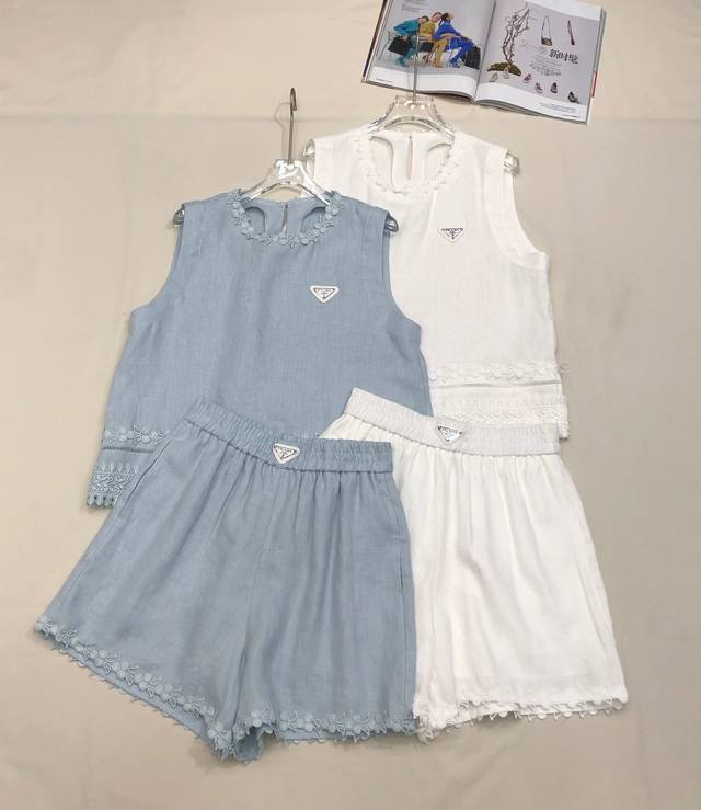 Pr141*2025 New summer suits Sleeveless vest tops and shorts Chest waist Classic