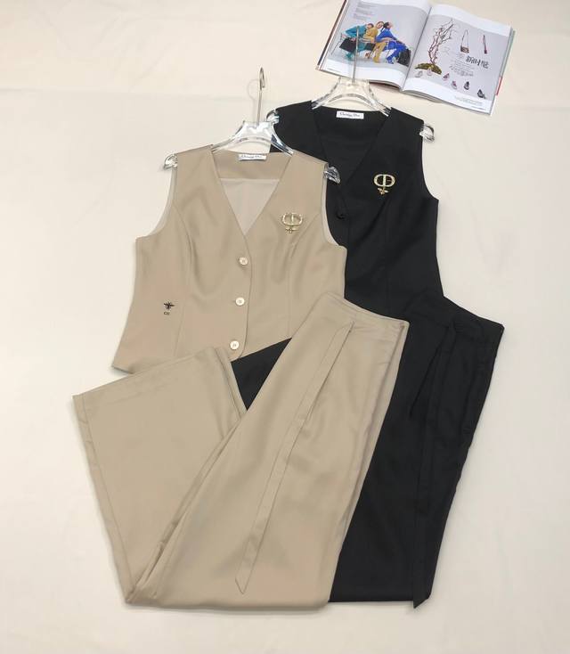 Ior*2025 new summer suits sleeveless vest wide-leg trousers with custom brooch t