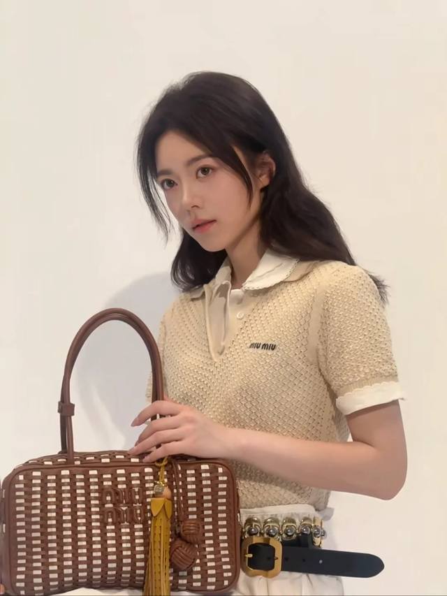 P] New [P]! Latest Miu 25New hollow knitted Polo short-sleeved top. Size: Sml. .