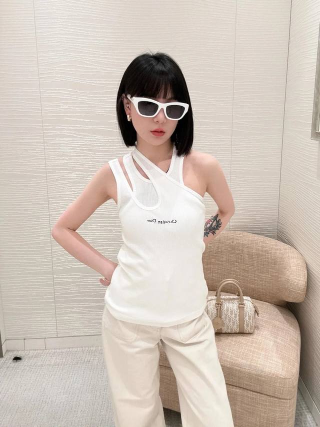 P] New style [P]! Latest D 25New letter embroidery irregular knitted vest. Color