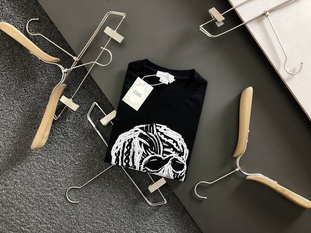 McQueen's latest printed short-sleeve shirt, high-quality original short-sleeve