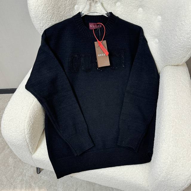 Guccl 24 new Gucci Logo uses hollow embroidery technology. Round neck long-sleev