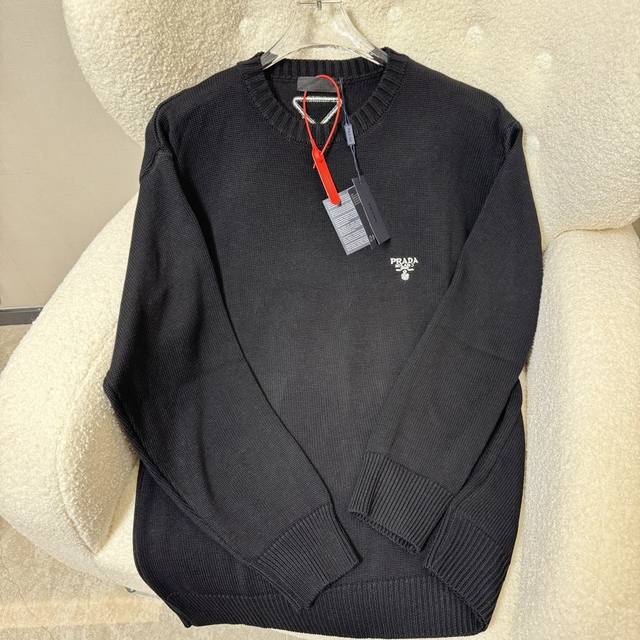 Prada Prada 24* new logo crew neck sweater for autumn and winter Adopts a versat