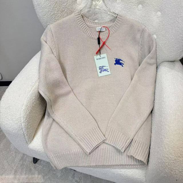 Burberry Bur*Erry's new unisex knitted wool sweaters for autumn and winter. The