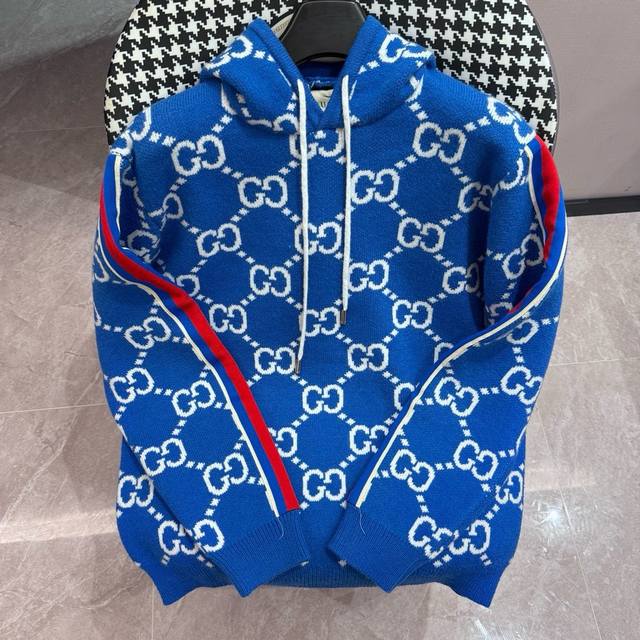 Guccl Gucci New Gg wool blend jacquard knit sweater This blue sweater has a Gg p