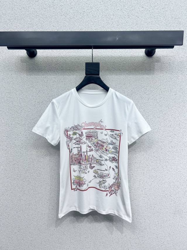D's landscape pattern butterfly print short-sleeved T-shirt is full of fashion.