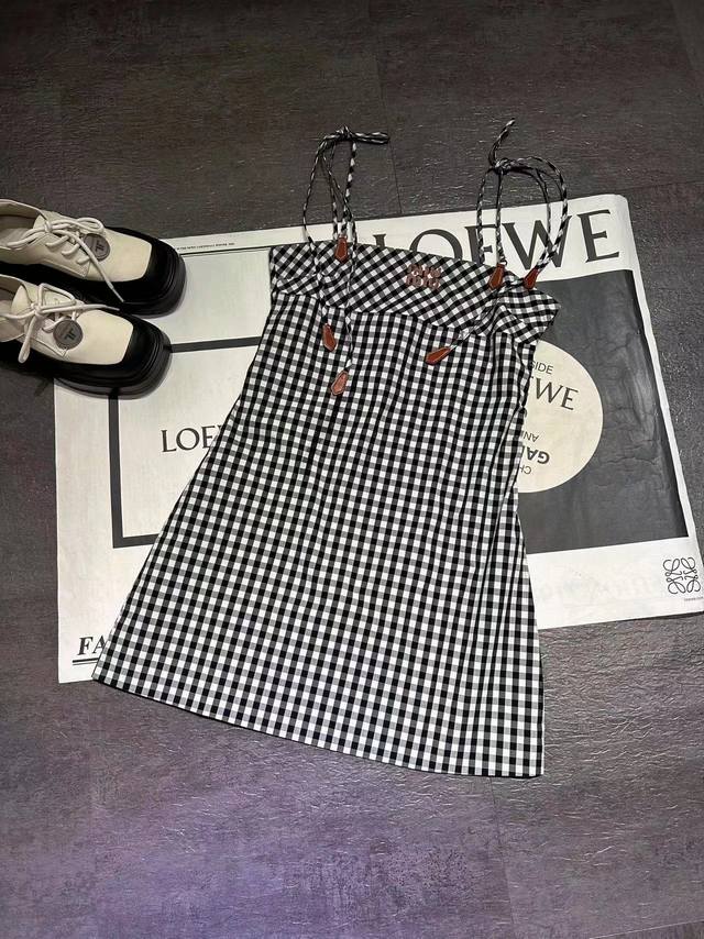 Pp Miumi*MiaoMiao new black and white plaid suspender dress is shipped, customiz