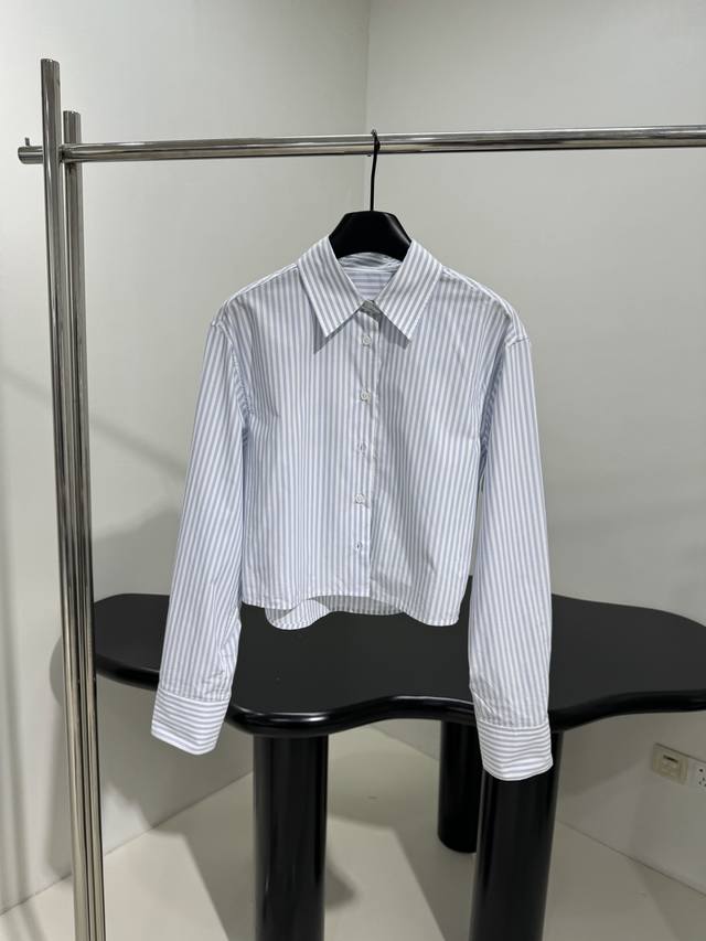 New 1996 striped print shirt This shirt is made of poplin cotton Logo pattern on