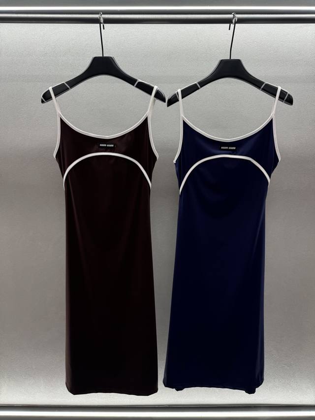 2680 Spring And Summer ! Miumi* camisole dress, Slim fit camisole with contrasti
