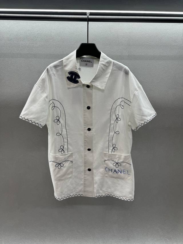 2680 Spring And Summer ! Chanel vintage embroidered cotton and linen shirt, cust