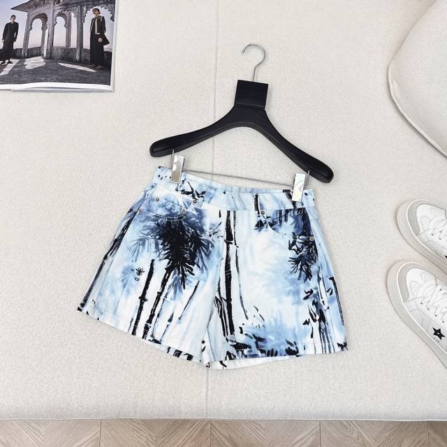 Cd 25Ss The latest spring and summer holiday style printed denim shorts Holiday