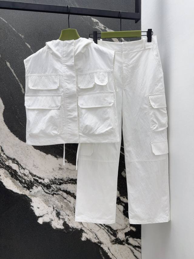 vest pants P390 Gu 25Ss Spring and summer new cool workwear style pure white sui