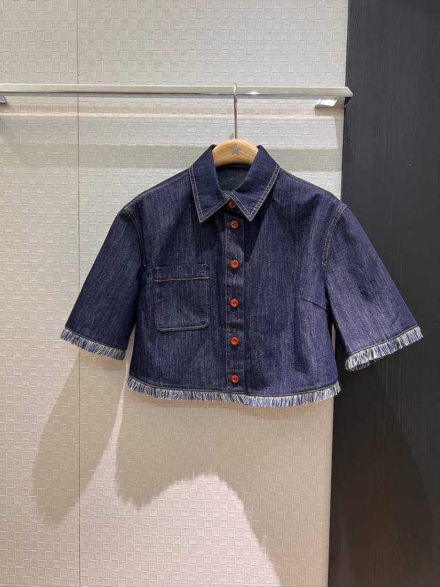 New hand-brushed tassel denim top brown-red button decoration mid-sleeve short j