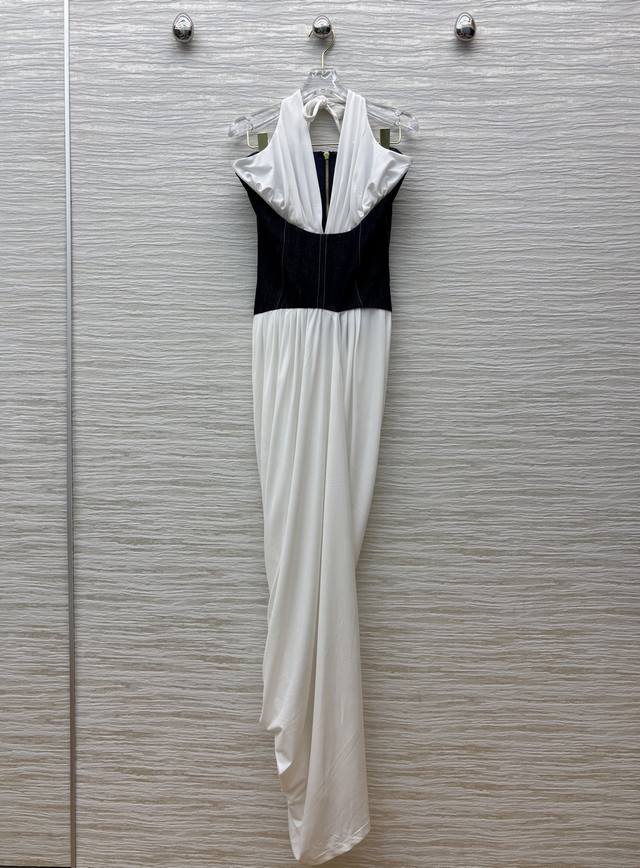 Sch's 25 new halter neck deep V waist stitching evening gown long skirt is a mus