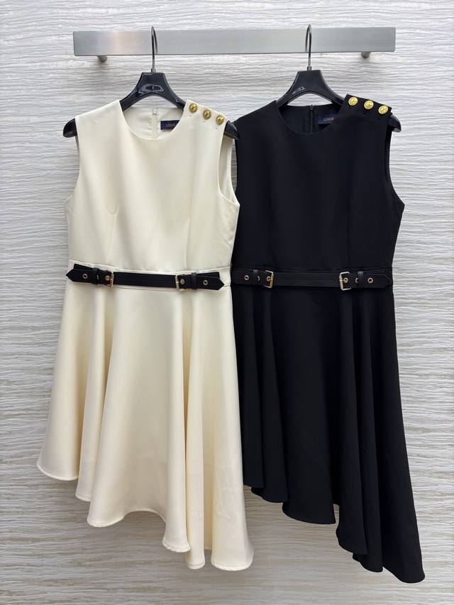 L's 25 new summer sleeveless shoulder button dress round neck vest design is atm