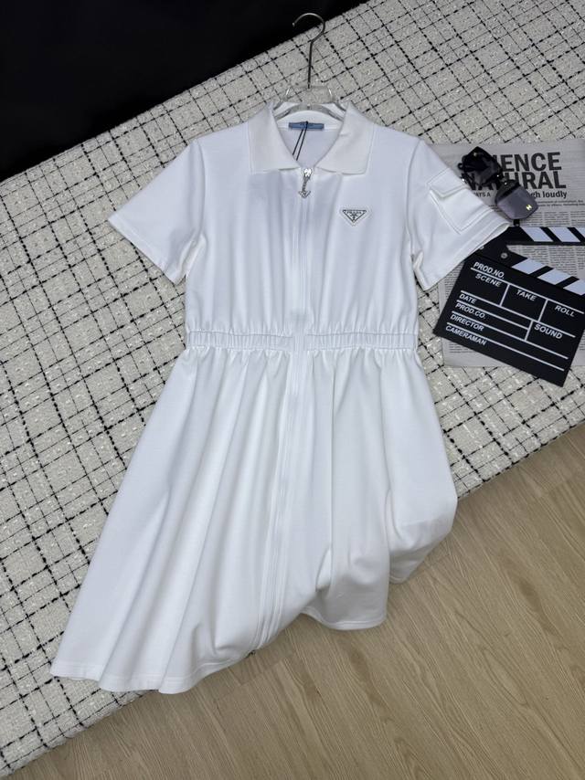 Fashionable one-piece outfit Prad*25Ss Classic triangle lapel dress Lazy street