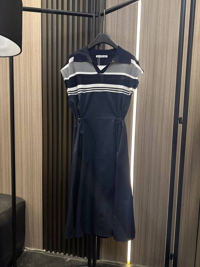 Acne new style is coming! Polyester sleeveless striped contrast dress, the small