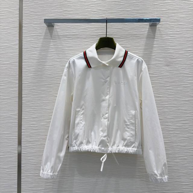 Gucc* 2025Ss new shirt jacket is full of fashion and high-end feeling. It has it