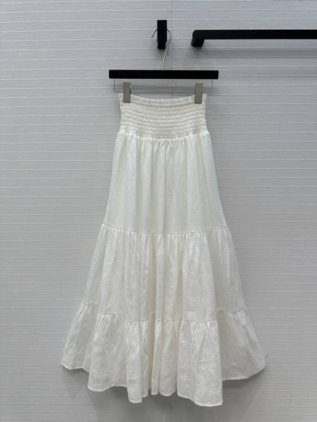Highly recommend Cel*'s new South of France holiday style outfit, white linen lo