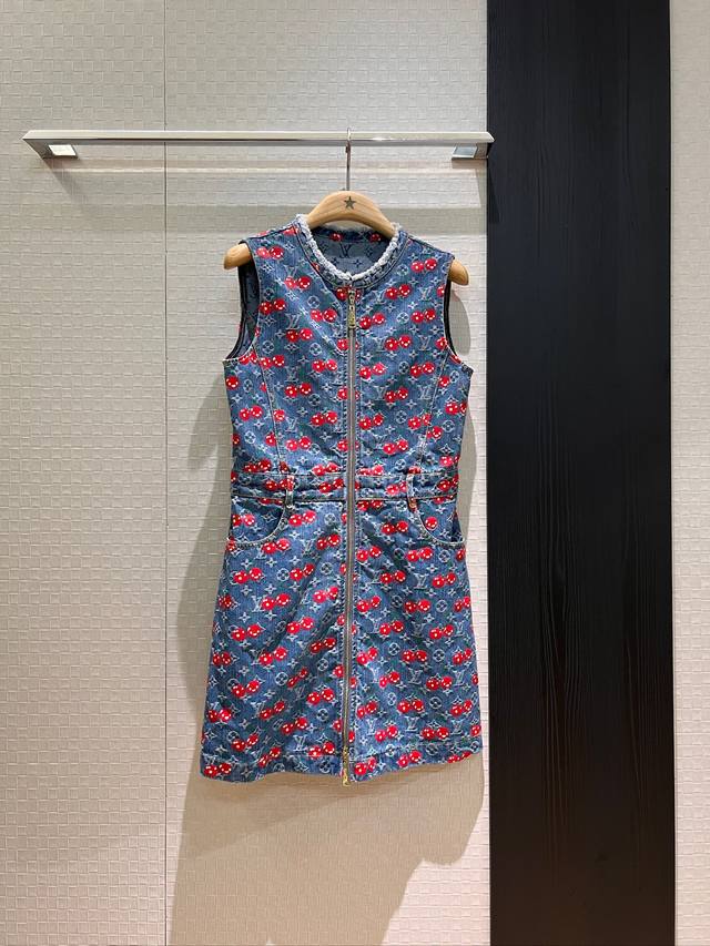 New cherry old flower raw edge round neck denim dress fashionable temperament wa
