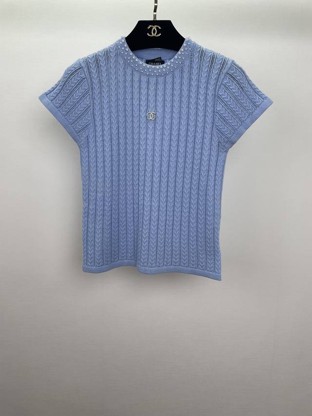 C's short-sleeved sweater is suitable for summer wear. Suitable for fairies of d