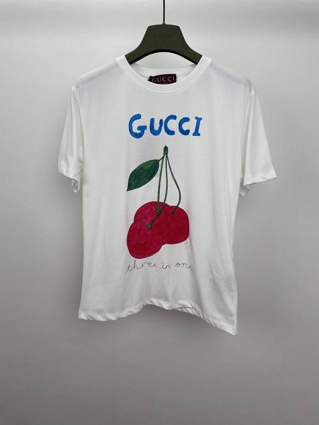 G 25Ss Cherry Cartoon Print Short Sleeve T-shirt is made of heavy cotton with a