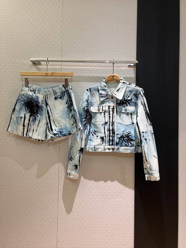 New style dark blue bamboo print denim jacket embroidered with little bees casua