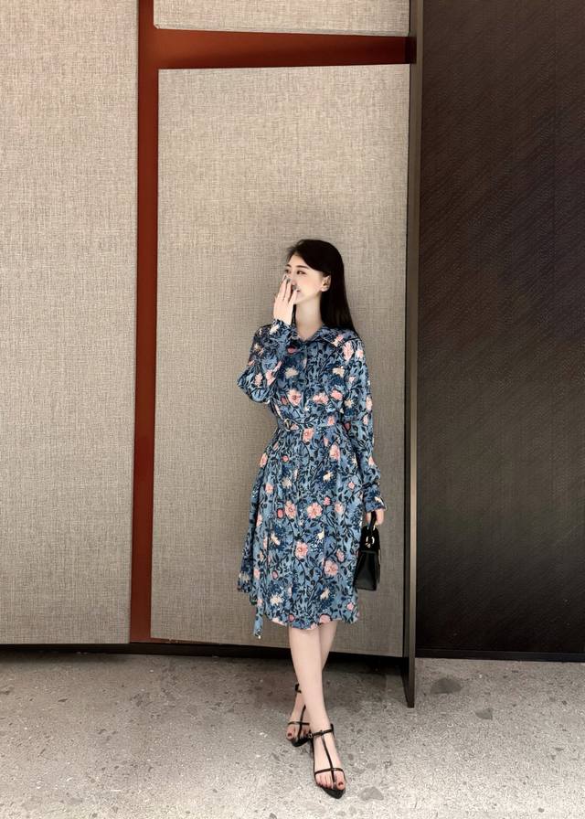 dress Hlouis Vuitton*2025 new dress design fashionable atmosphere leisure simple
