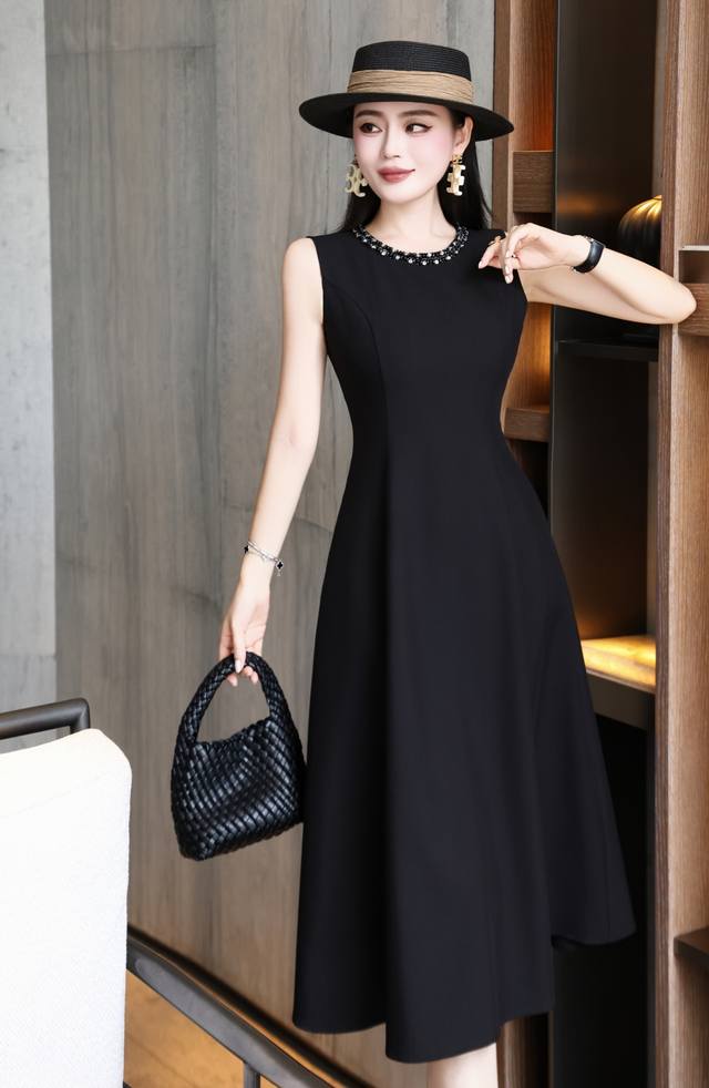 Dress New style heavy beaded wool slim waist three-dimensional vest dress, super