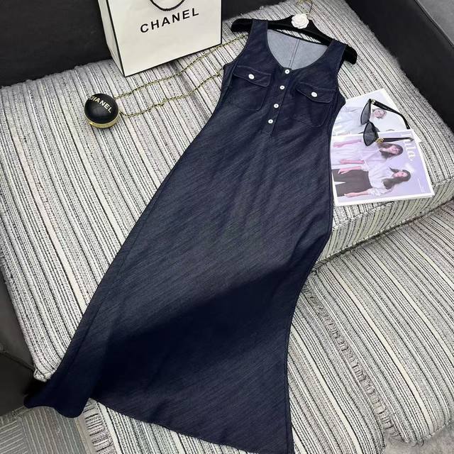 Highly recommended 25 years early spring and summer series design new vest dress