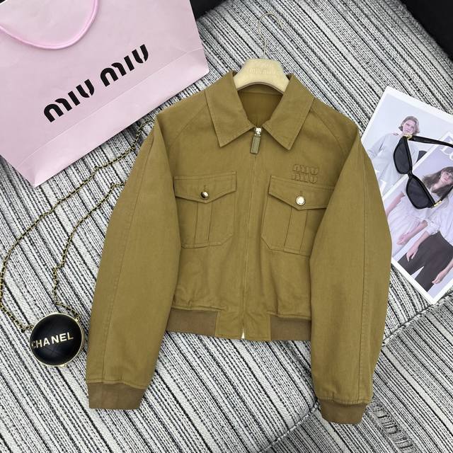 strongly recommends the 25th year early spring series Miu's new lapel jacket den