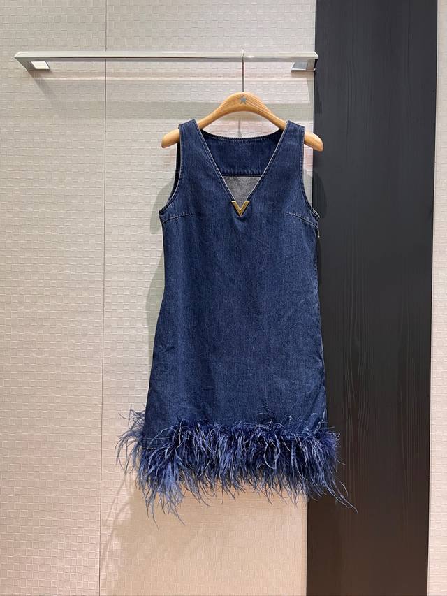 New ostrich feather skirt decoration V-neck denim sleeveless dress vest dress V