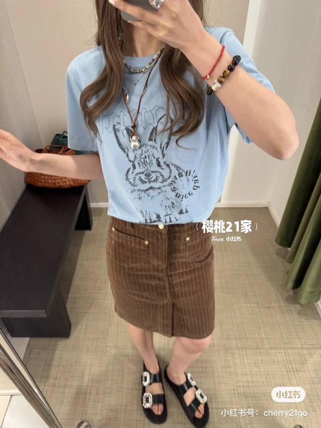 Ga-W, Givenchy bunny rabbit T, original development, Sml, spot