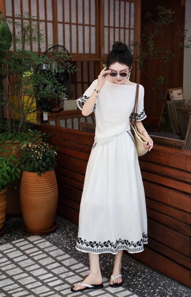Set New Tencel linen embroidery suit niche minimalist style, no linen, no summer