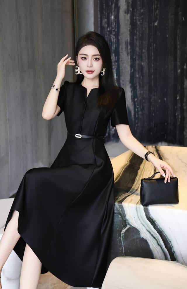 Dress Cross V-neck buckle thin silk wool high-end dress long dress with belt, th