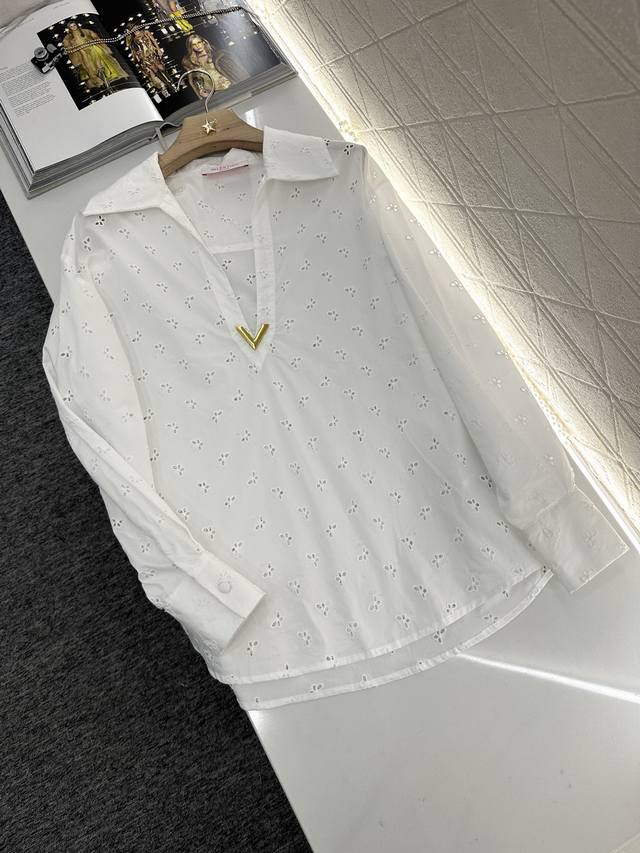 Valentin*2025 new arrivals embroidered silhouette shirt shorts set Customized Yb