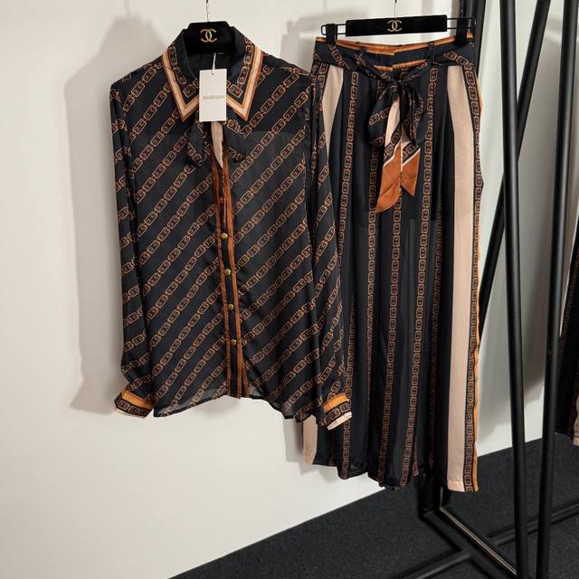 Style No. 20252645 Zimmermann new suit, chain print bow long-sleeved shirt + tie