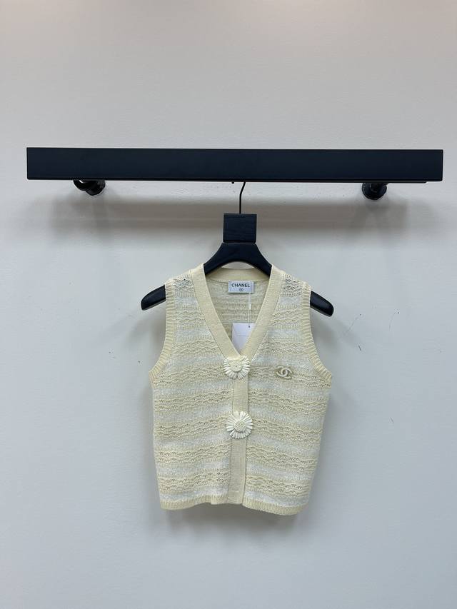Chane*25 new sunflower vest off-white knitted cardigan V-neck design exquisite f