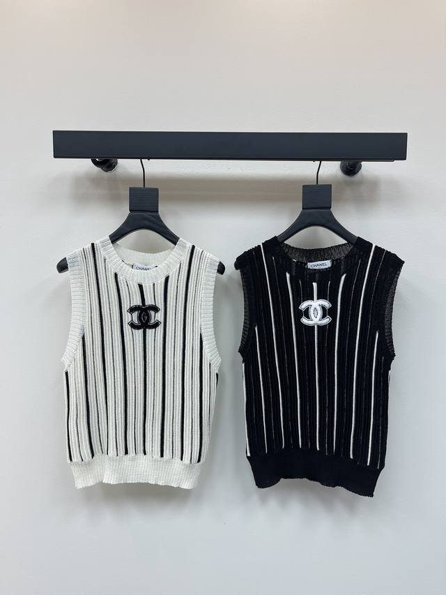 Chane*25 new striped knitted vest with classic Logo double C design, black and w