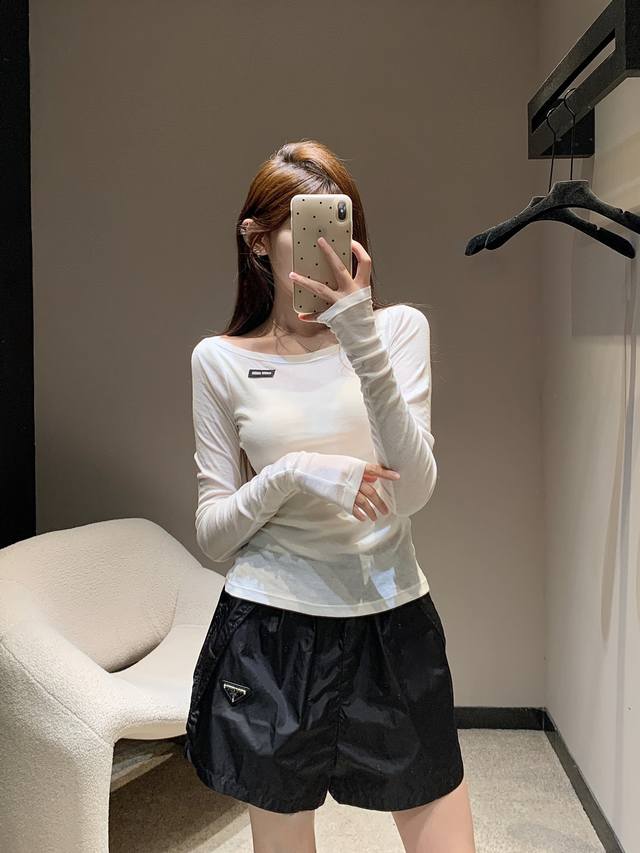 Miumi*25Ss Spring and Summer New Micro Logo One-shoulder Mask T-shirt | Exclusiv