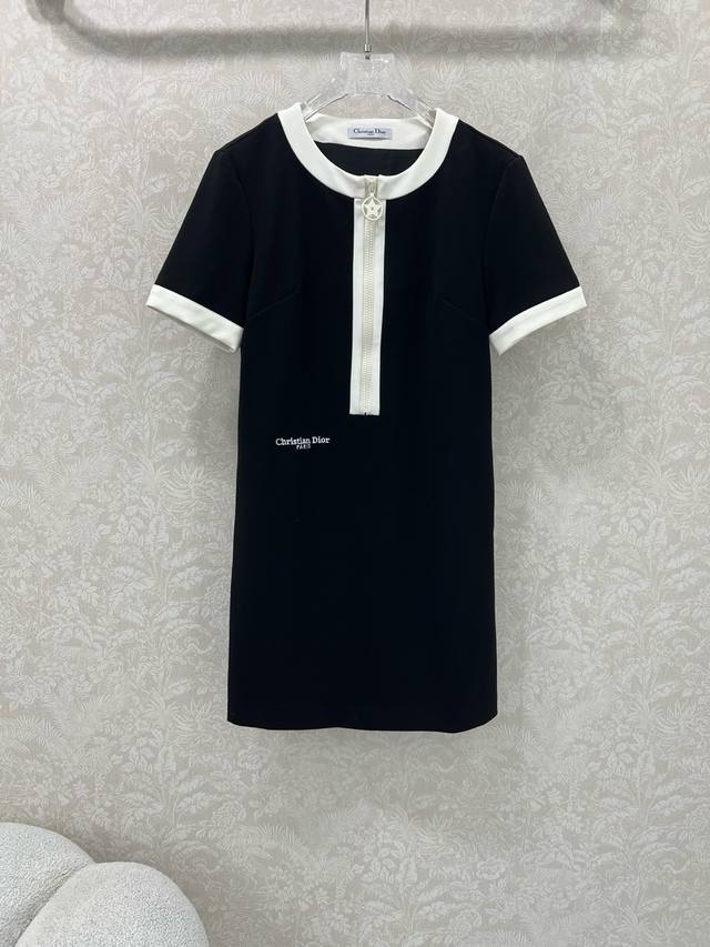 Dio*25 new short-sleeved dress for rich daughters. Customized five-pointed star