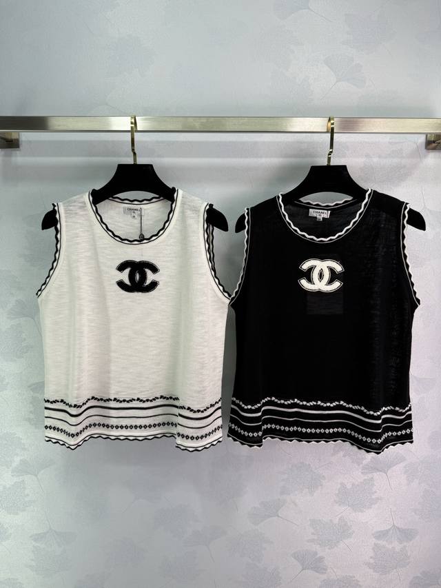 Chane* 2025 Spring and Summer latest collection! Embroidered knitted vest with d