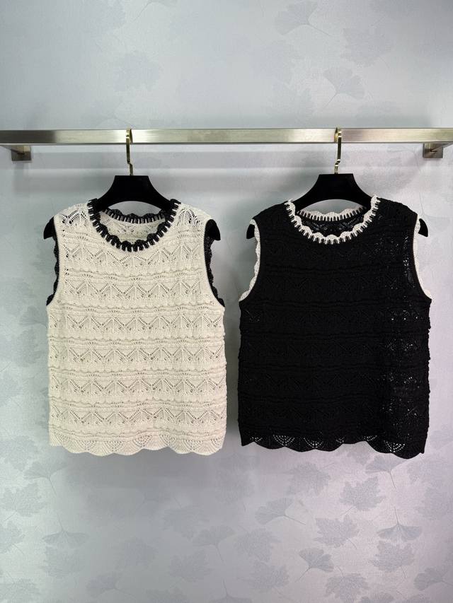 Niche*2025 Spring and Summer latest series! Hollow woven pattern knitted vest! C