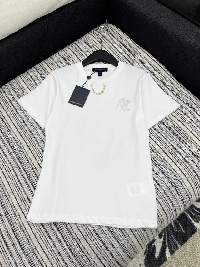 Hot item in stock Original quality Lv*