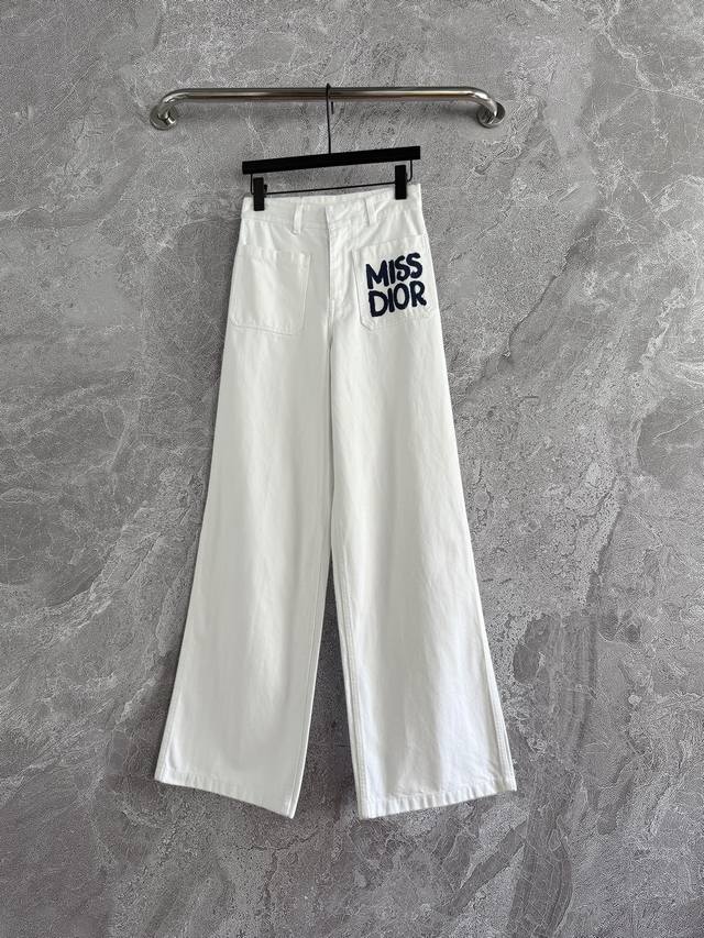 In stock Model No. 8270P White jeans All White will never go wrong~ Undefined wh