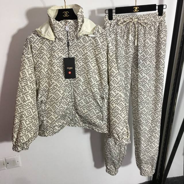 Style No. 0141 Fend* new sports suit with full logo letter print long sleeve hoo