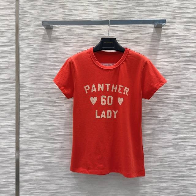 Valentin* 2025Ss new T-shirt has a high density and feels great. It is a really