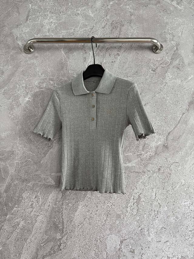 In stock Model No. 41P The ribbed Polo shirt is made of gray ribbed knitted fabr