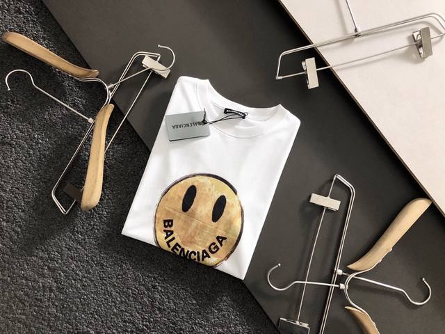 Balenciaga's latest printed short-sleeve top, high-quality original short-sleeve