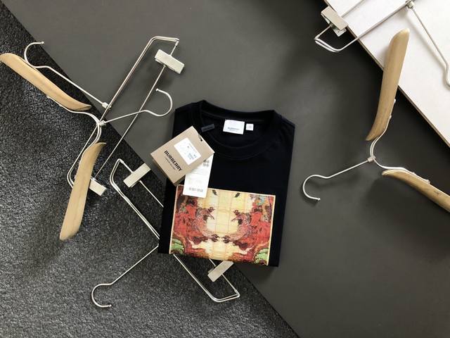 Burberry's latest printed short-sleeve shirt, high-quality original short-sleeve